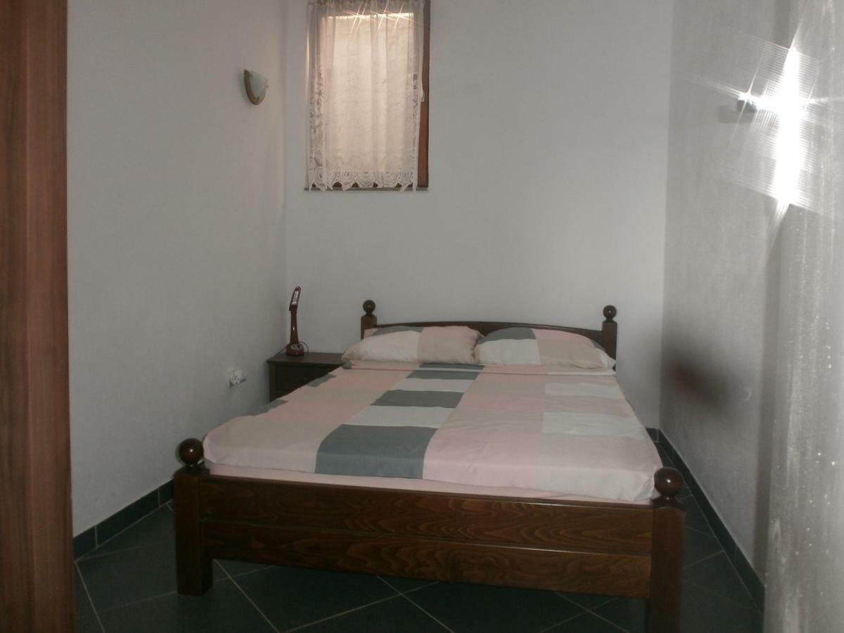 Apartmani Lastro Єсенице Екстер'єр фото